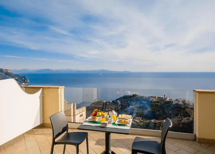 B&B Sea View 4*
