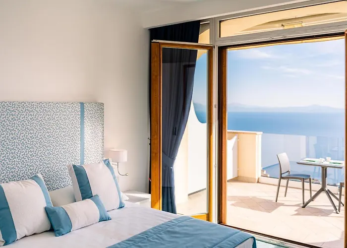 B&B Sea View 4*